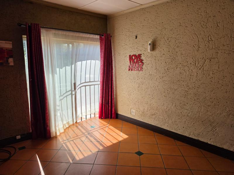 3 Bedroom Property for Sale in Roodia Free State